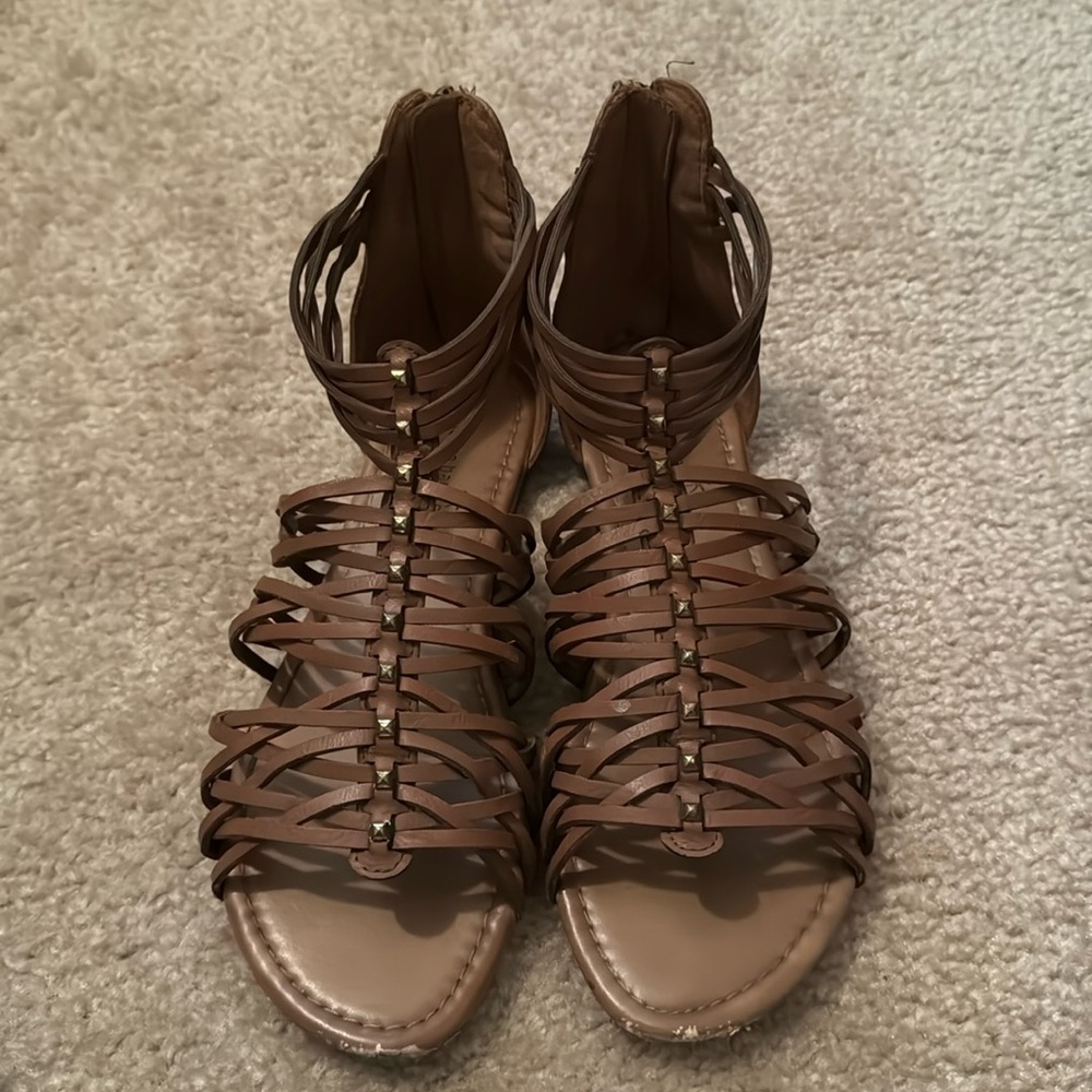 Montego Bay Club Siryn Sandals Size 9.5 Color Tan